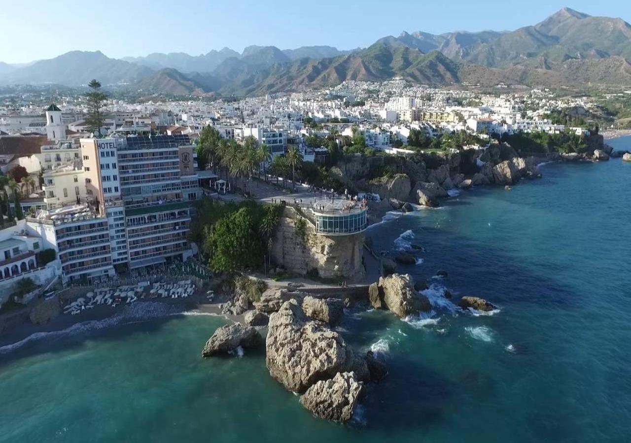 Apartamento Avenida 2 Nerja Buitenkant foto